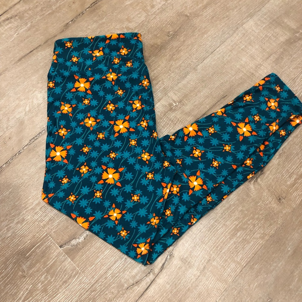 Lularoe TC floral patterned leggings